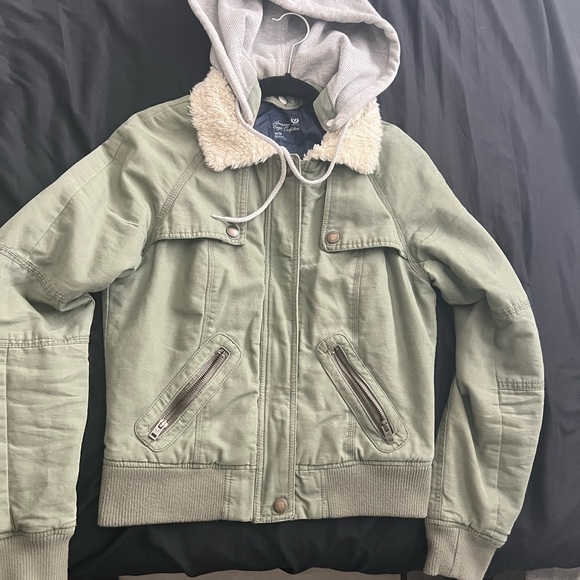 Small - Picture 2 of 4